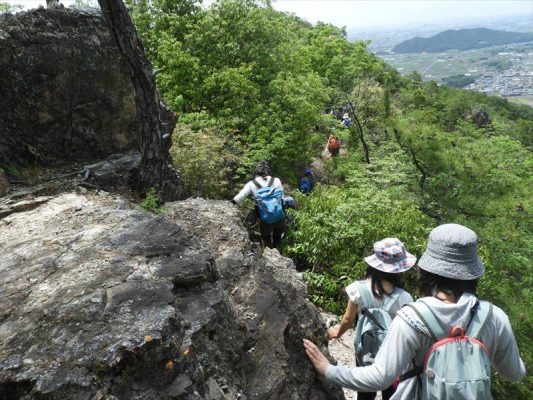 秋の八木三山トレッキング