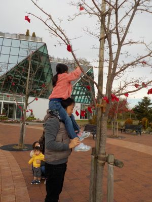 ツリーに花を咲かせよう