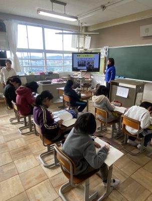 新聞による出前授業 in網代小学校