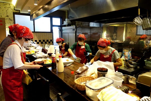 おばあちゃんらが楽しい子ども食堂開店！