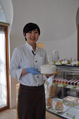 すご腕シェフから本物学ぶ　パティシエの田邉侑希さん