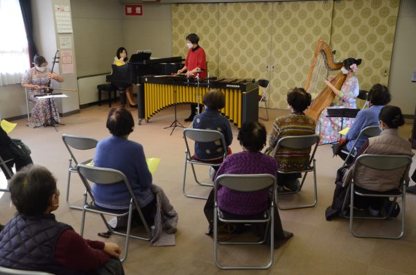 長森北公民館で「音の和」が新春演奏会