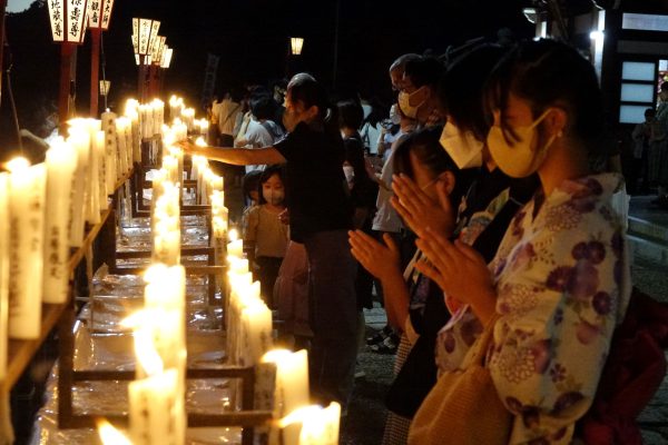 ３年ぶりに灯籠まつり！！　岐阜・大龍寺