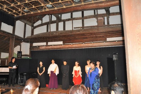 皆楽座で貞奴テーマに音楽やダンス競演