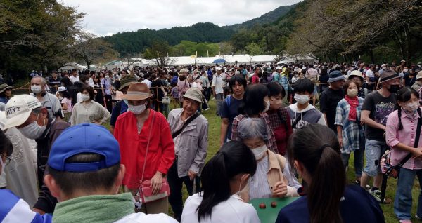 「山県市ふるさと栗まつり」にぎわう！！