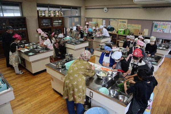 長森北小　子どもクッキング教室