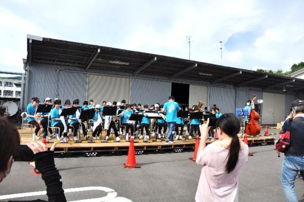 真夏の暑さもなんの ＪＡ夏まつりに千人超