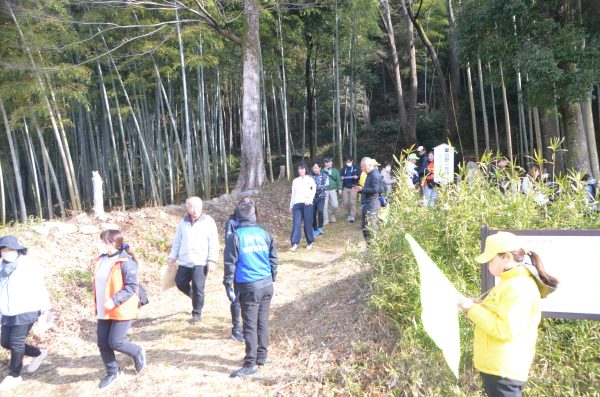 地域の歴史をめぐるウォーキング大会