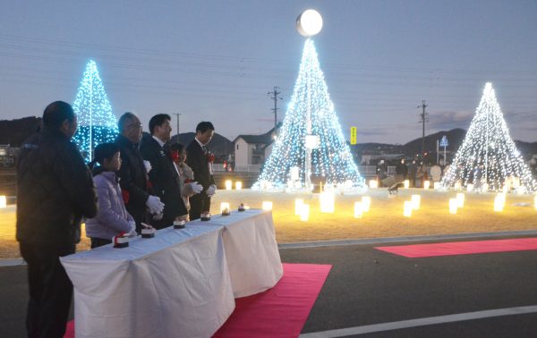 ＪＲ長森駅で「輝く長森　みんなのつどい」が開催