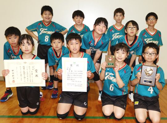 5年生交流大会で熱戦展開!! 　    岐阜・北部バレー大会